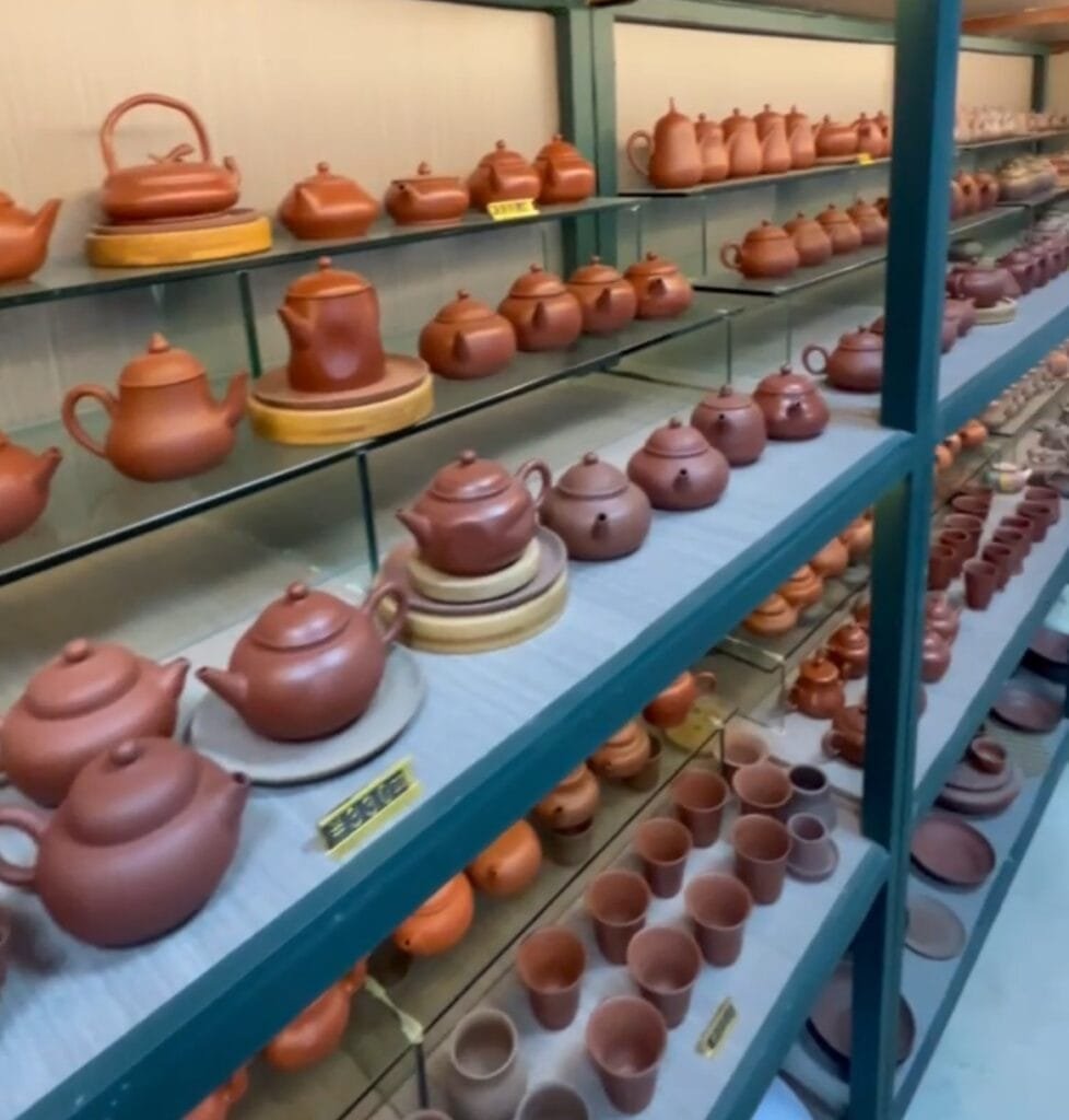 These handcrafted vessels embody the Teochew philosophy that the finest tools elevate simple activities into art forms, where the act of brewing tea becomes a meditation on craftsmanship, tradition, and the patient pursuit of perfection.